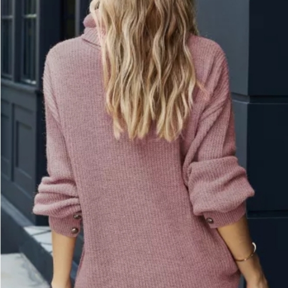 Lantern sleeve turtleneck sweater NWOT 🚨 SALE: 50% OFF!🚨 - Picture 2 of 4